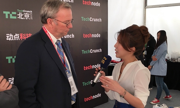 路怡珍：首位英語專訪Google執行長施密特的台灣女主播_img_2