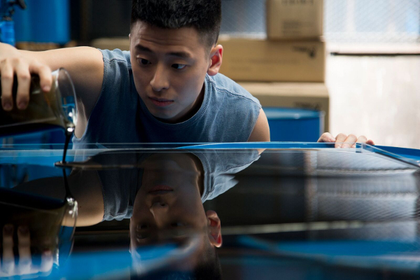 周世雄工作照攝於台灣潤滑油工廠