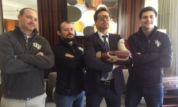 鋼鐵人義手，他終於能擁抱媽媽_img_1