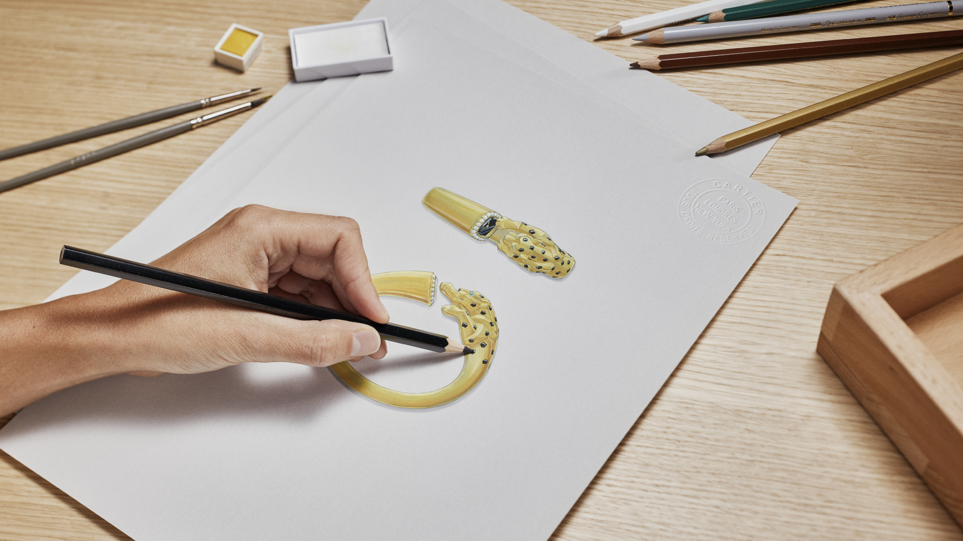 Panthère Jewelry 美洲豹珠寶腕錶展現出卡地亞獨特的魔法魅力。