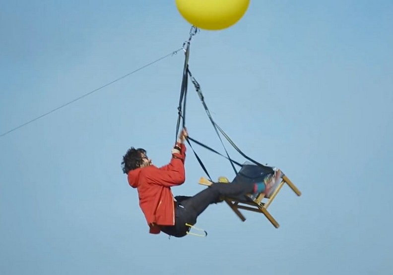 真實版《天外奇蹟》!他成功用氣球翱翔天際_img_3