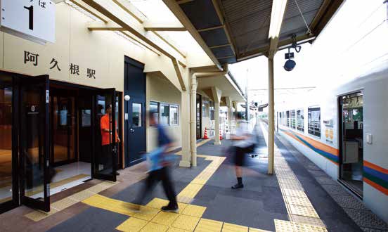 車站就是公民會館—日本阿久根車站_img_5