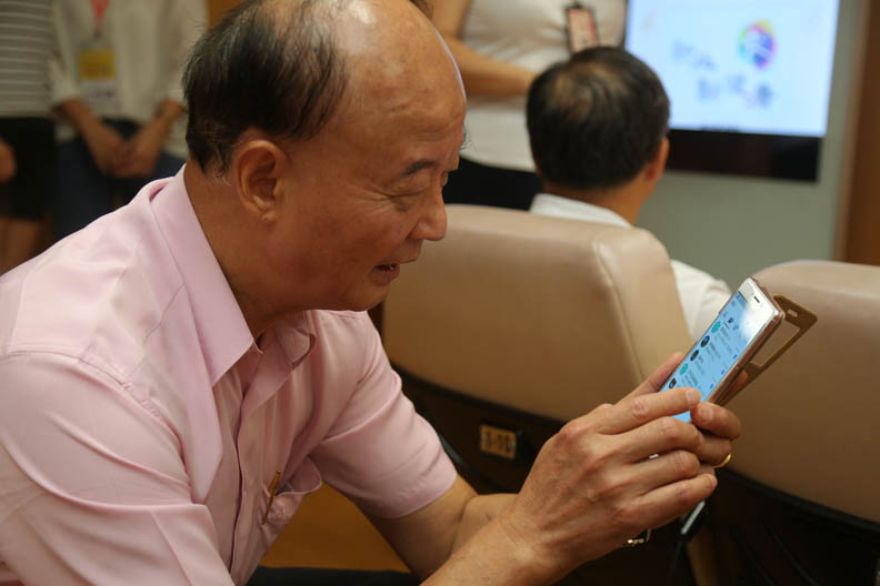 就愛和你LINE一下!「當我們老在一起」溫暖感動銀髮族_img_1