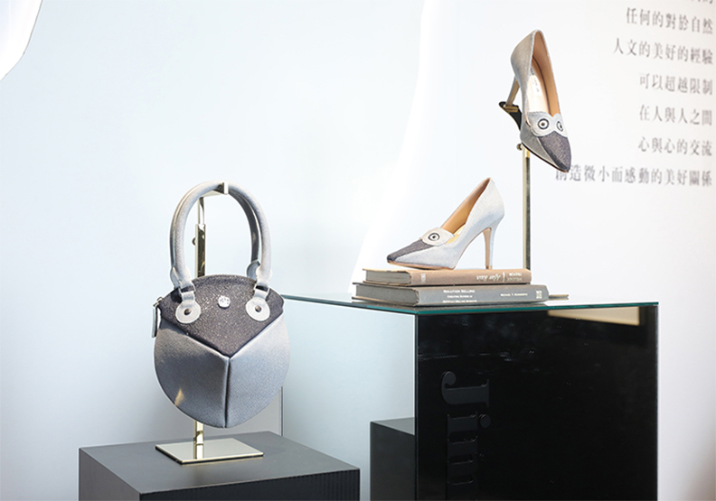 Jimmy Choo創辦人周仰杰攜手配飾設計師Illiza Ho何佳潓 首度在台舉辦師徒展_img_9