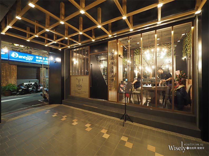 椰子雞鍋物：清爽甘甜湯頭，食材美味可口_img_2