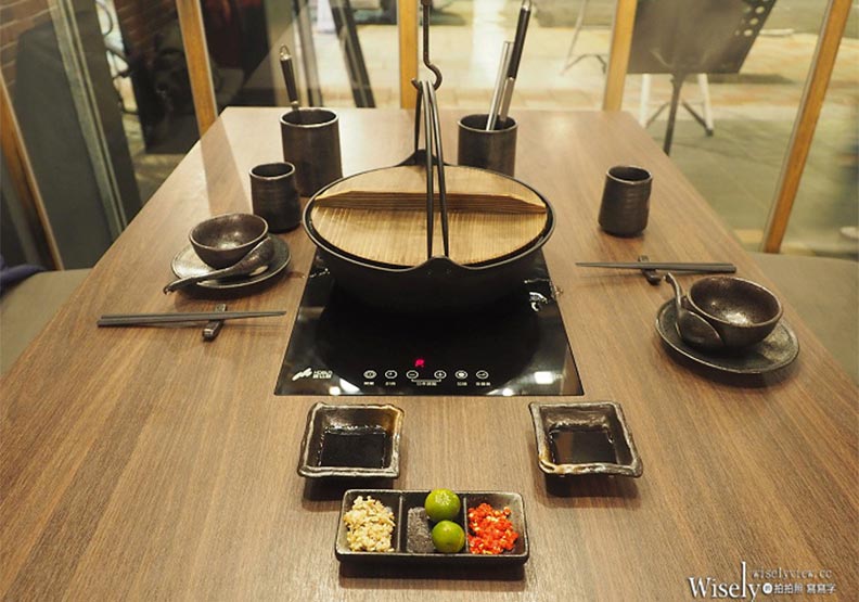 椰子雞鍋物：清爽甘甜湯頭，食材美味可口_img_4