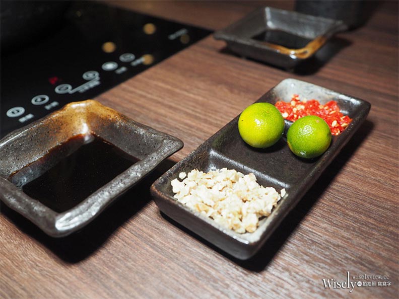 椰子雞鍋物：清爽甘甜湯頭，食材美味可口_img_6