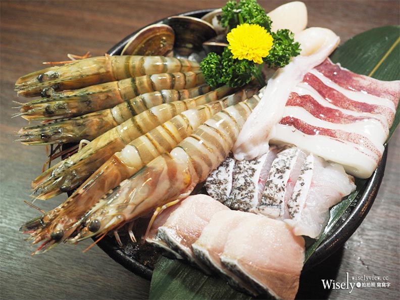 椰子雞鍋物：清爽甘甜湯頭，食材美味可口_img_10