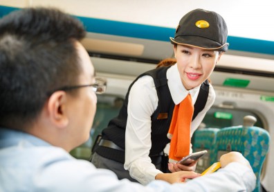 員訓超水準 服務「多走一哩路」