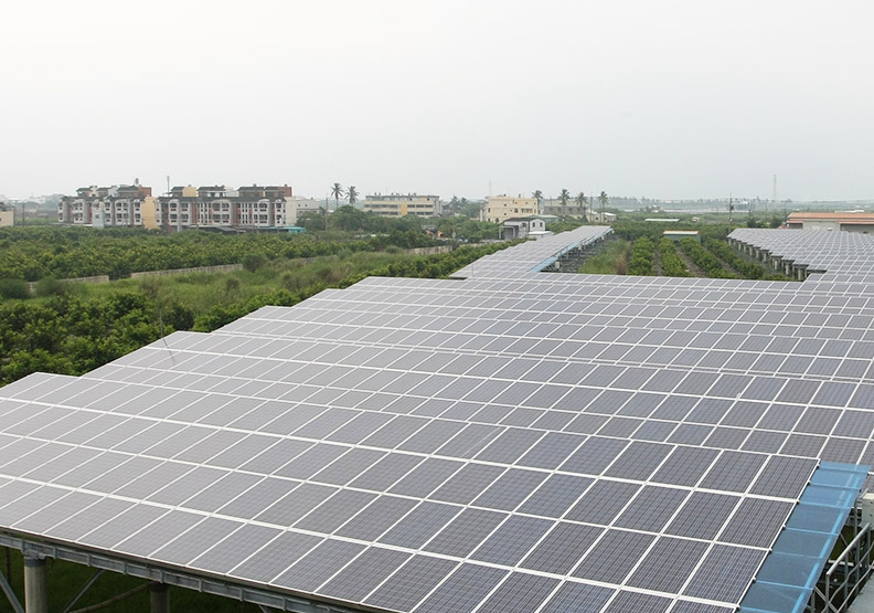 太陽能廠強強結盟 攻下游模組拚回春