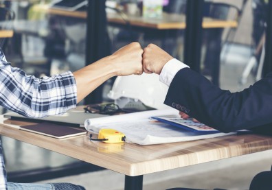 AI不只取代基層！五大專業職涯拉警報？