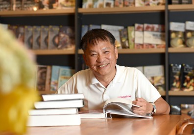 人生「三階段」哲學！戴勝益用益品書屋回饋社會