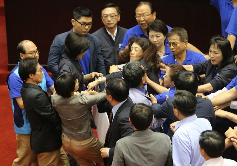 行政院叫功德院!你知道誰是魔法部跟便當局嗎?_img_2