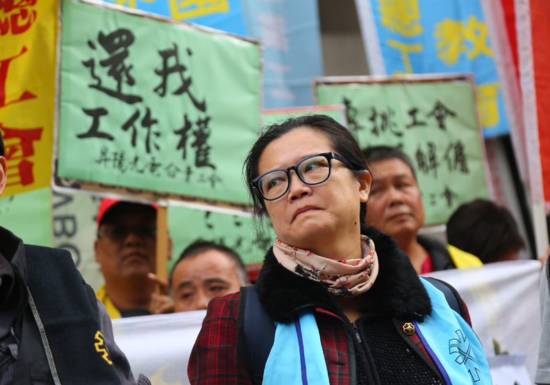 蔡政府的勞保改革將對低薪、收入不穩定的勞工有相當大的影響。賴永祥攝