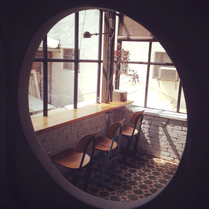 老屋變身時髦咖啡廳！三間充滿綠意氣息的老宅咖啡空間_img_30