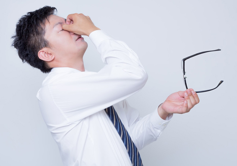 累得要命又靜不下來？醫生：你很正常