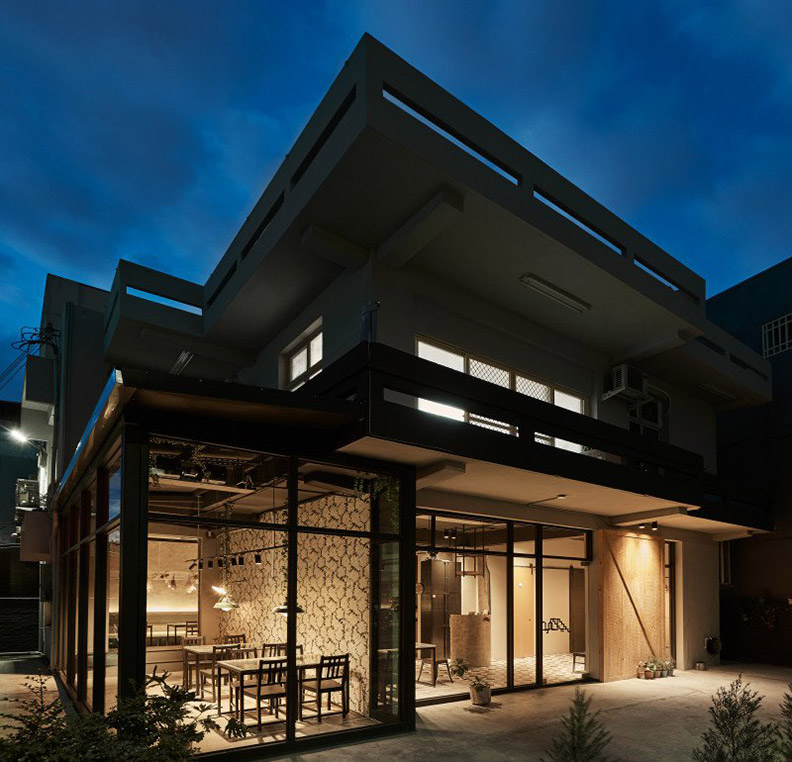 陽光恣意灑落!三間從老屋、廢墟變身玻璃屋的風格咖啡餐館_img_9