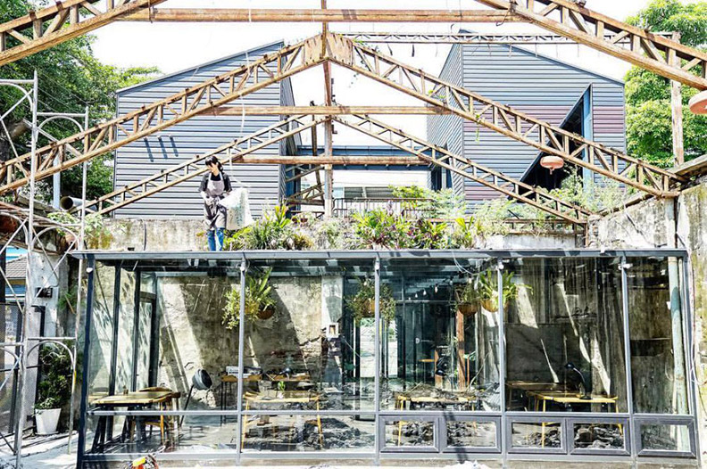 陽光恣意灑落!三間從老屋、廢墟變身玻璃屋的風格咖啡餐館_img_23