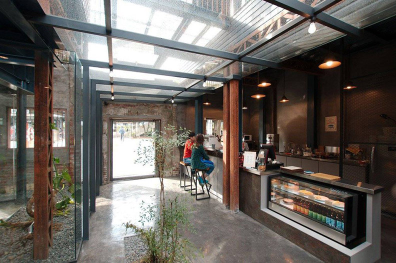 陽光恣意灑落!三間從老屋、廢墟變身玻璃屋的風格咖啡餐館_img_26