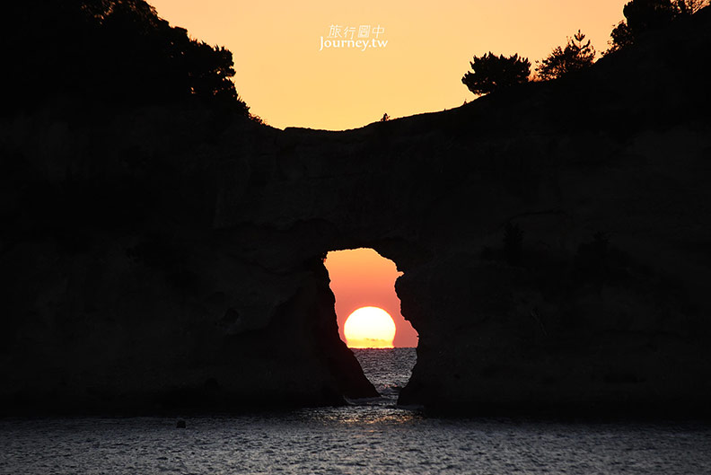 日本和歌山、白浜|圓月島・落入海蝕洞的絕美夕陽_img_8