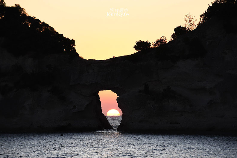 日本和歌山、白浜|圓月島・落入海蝕洞的絕美夕陽_img_10