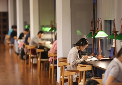 2017書市竟然靠「喪班族」的無望感來撐業績