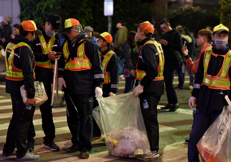 公民素養在哪?跨年過後徒留清潔人員賣命打掃_img_2