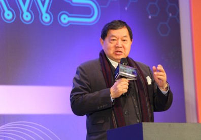 遠東也搶搭「電動車」？徐旭東股東會上激動說「未來」