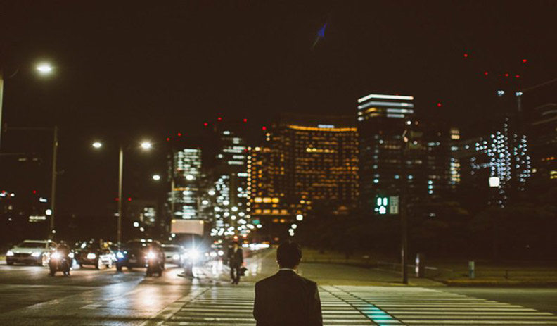 孤獨感爆發！最真實的日本街頭攝影_img_2