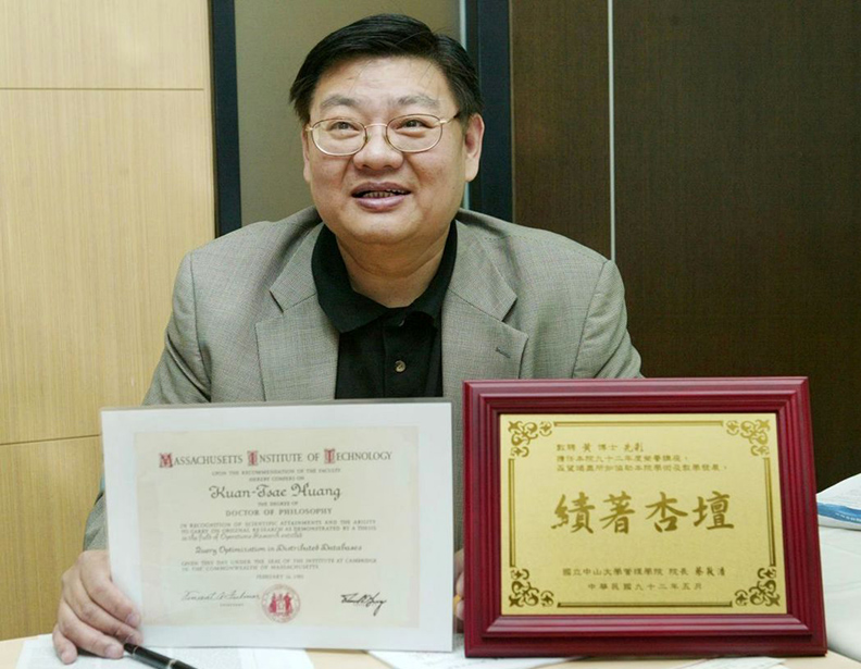 政治力鍘管爺 當年綠營力挺師大校長9個月下台_img_4