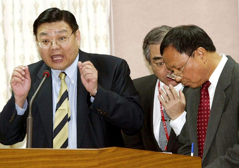 政治力鍘管爺 當年綠營力挺師大校長9個月下台_img_8
