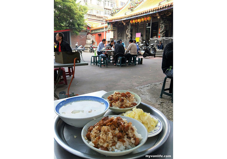 台北食記：廟埕前的排骨湯_img_2