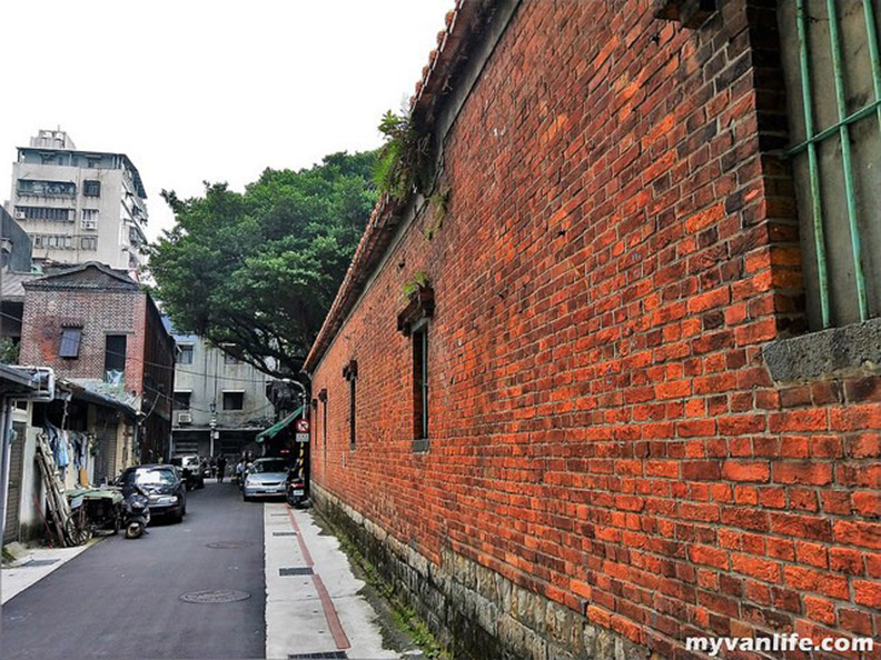 台北食記：廟埕前的排骨湯_img_3