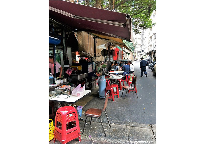 台北食記：廟埕前的排骨湯_img_4