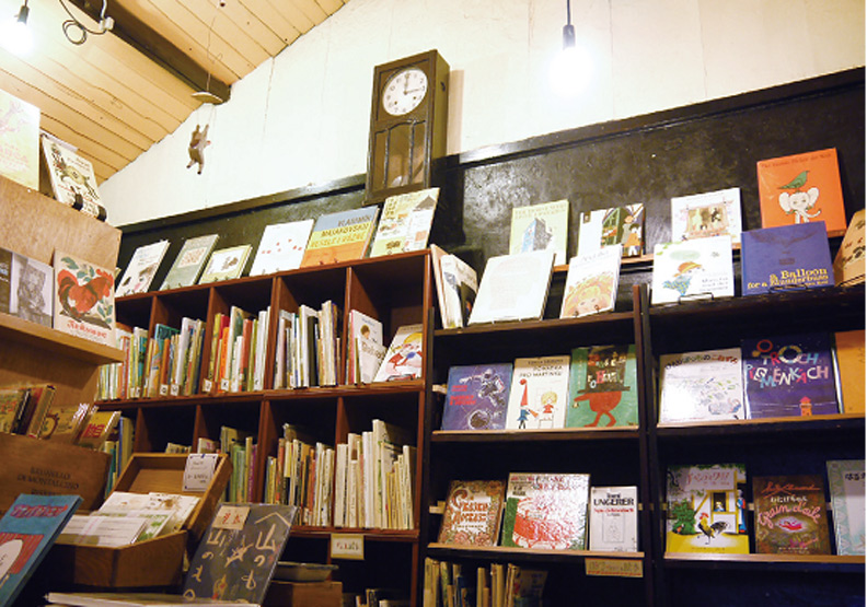 繪本屋看家幫手公司 潛藏在秘密屋頂裡的房間