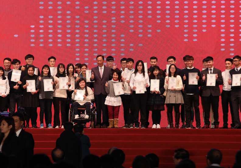 誰說郭台銘不懂溫柔？他要送員工「奈米鋼筋」抗震房子_img_1