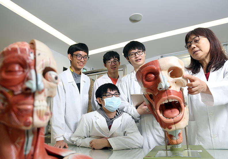 老人醫學、復健日益重要 亟需新血加入