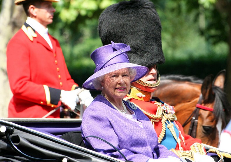 從皇室做起！伊麗莎白女王推動減少塑膠的革命_img_3
