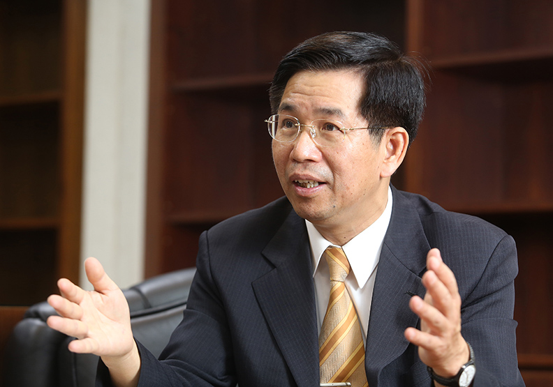 潘文忠請辭教長 「卡管」最後卡到自己？
