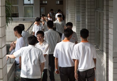學歷貶值！重考生五年增二成七 考上台大電機還要重考