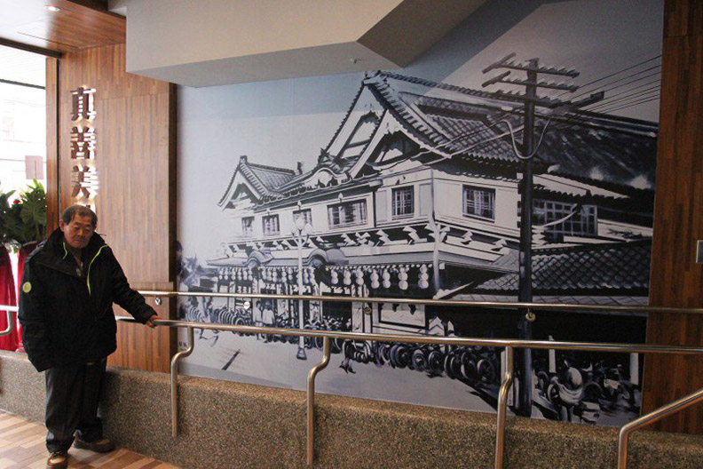 台南真善美戲院：國寶畫師顏振發手繪牆_img_2