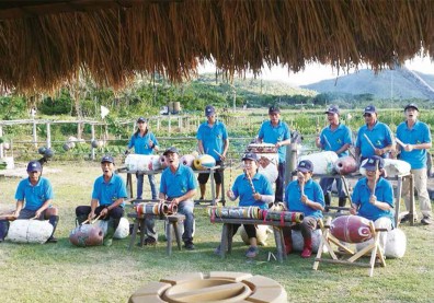 落「鷹」繽紛欖仁溪