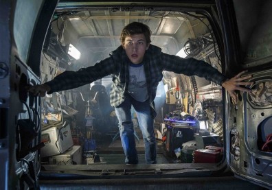 《一級玩家》：喚醒虛擬與現實的窠臼桎梏