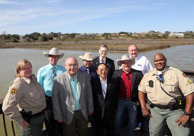 川普掀起貿易戰 逼企業到美國投資_img_1