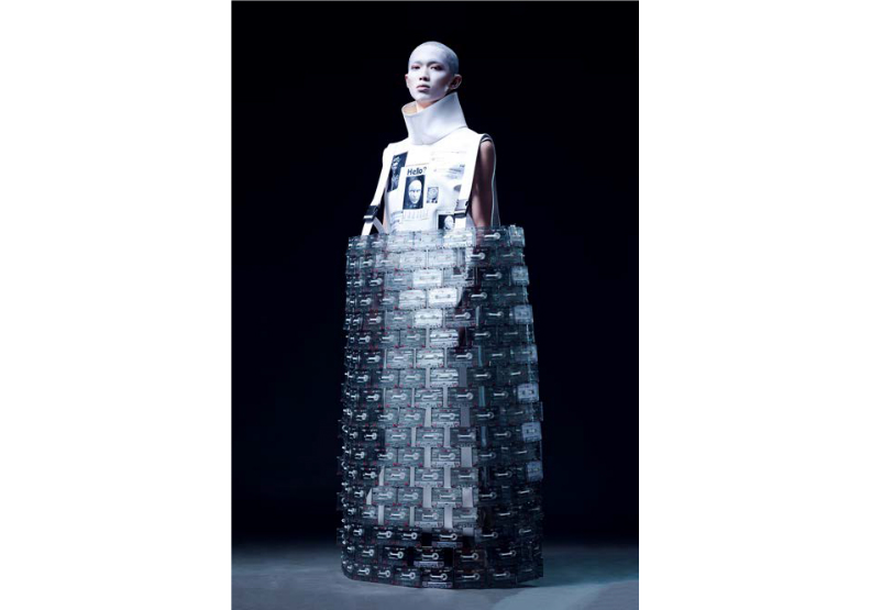 在未來,肉體不重要了!實踐大學Fashion Catwalk動態展演 實驗組首獎展現未來前衛時尚_img_5