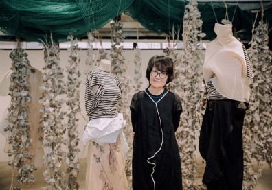 取材台灣精神！Charinyeh 2018春夏演繹耕蚵 國寶級電影看板手繪畫師、新銳攝影師齊助陣！