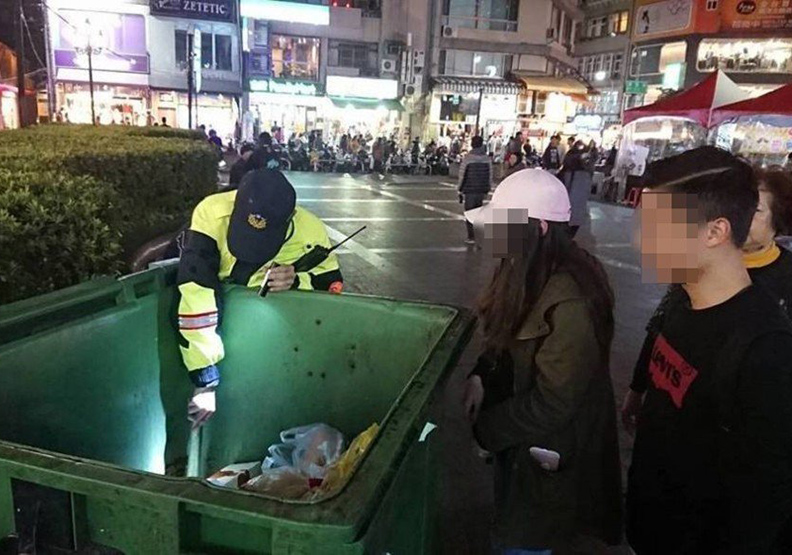 誰把波麗士大人變傭人？ 垃圾車撿錢、水溝找鑰匙…_img_4