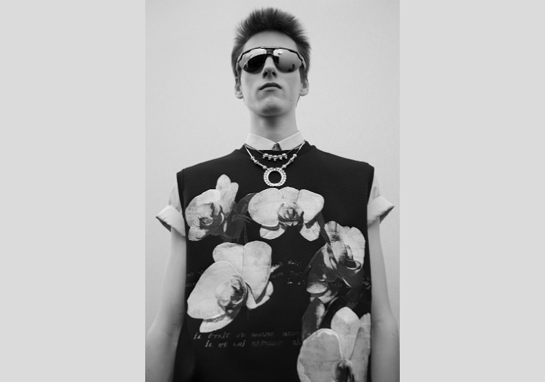 Dior Homme攜手法國彩繪藝術家 François Bard暗黑系畫作成街頭潮服！