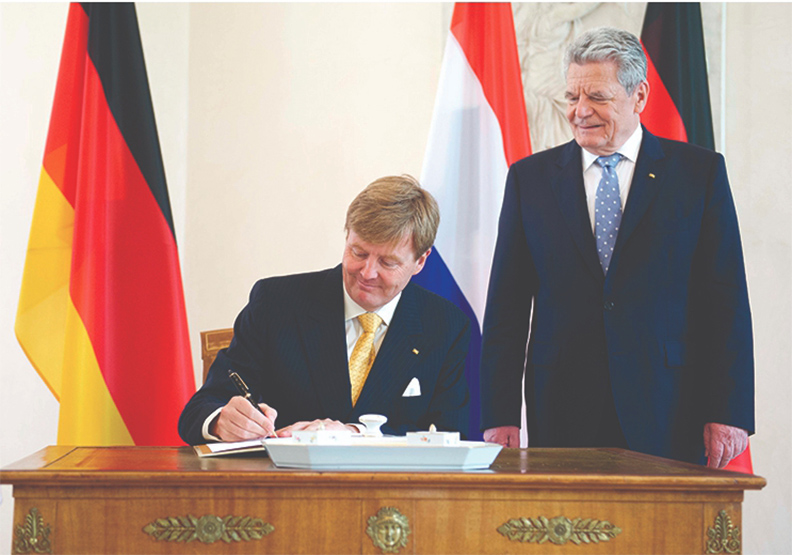 兩韓峰會大解密!金正恩自備的這支鋼筆大有來頭_img_8