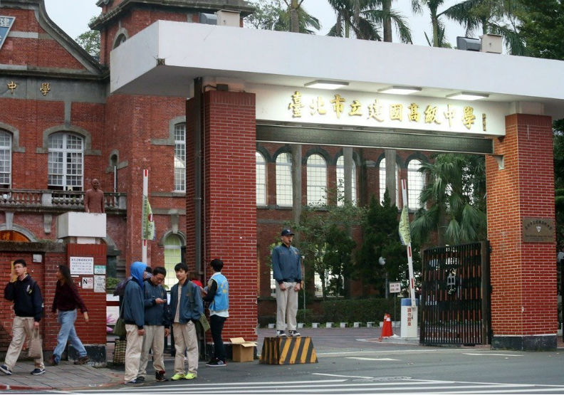 70多名學生赴陸要他推薦 武陵建中校長遭部會致電關切